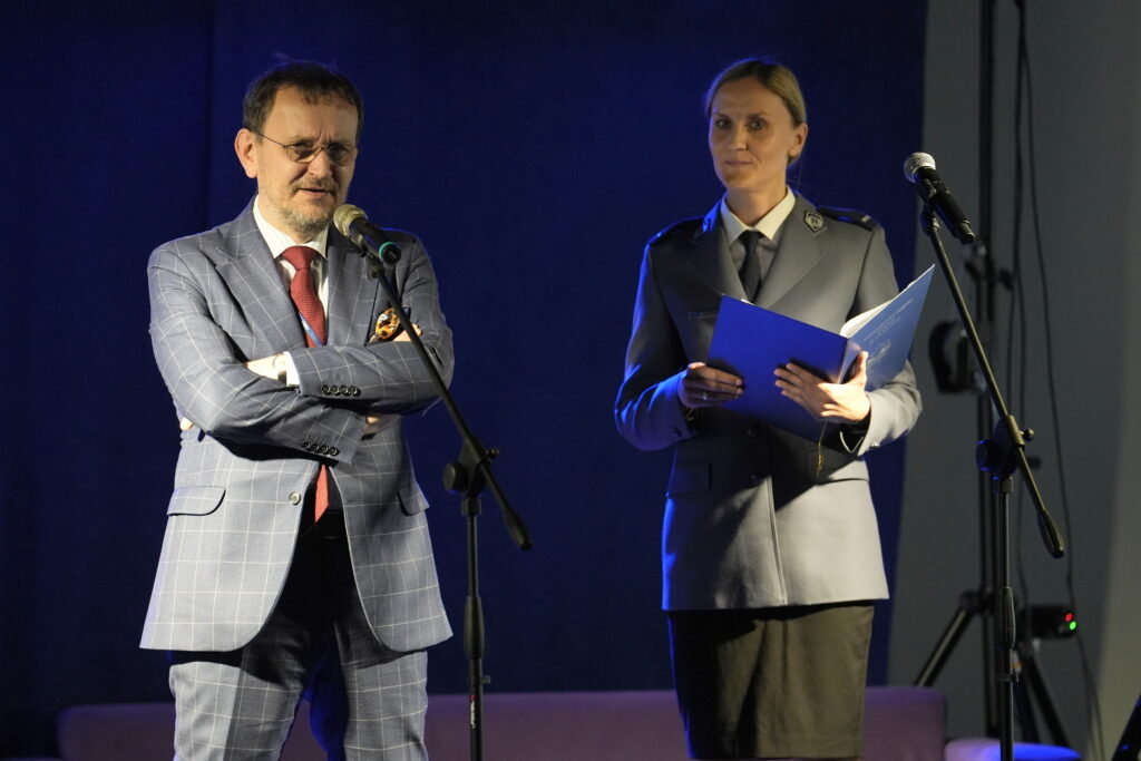 Przepisowy ruch drogowy i pieszy